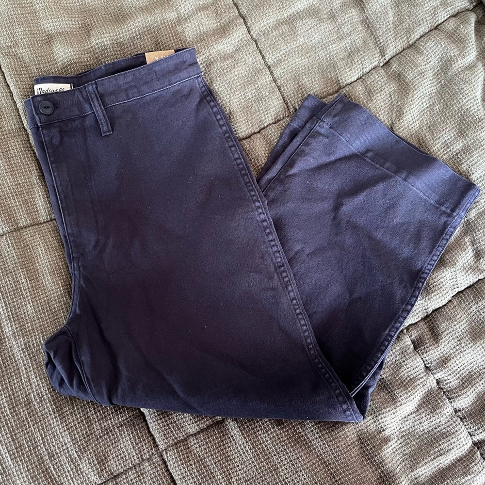 Madewell women’s size 31 navy blue Slim Emmett wide leg crop, NWOT